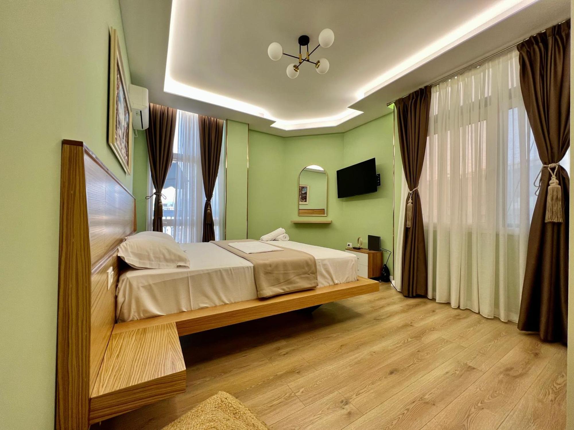 טיראנה Spiranca Luxury Suites חדר תמונה