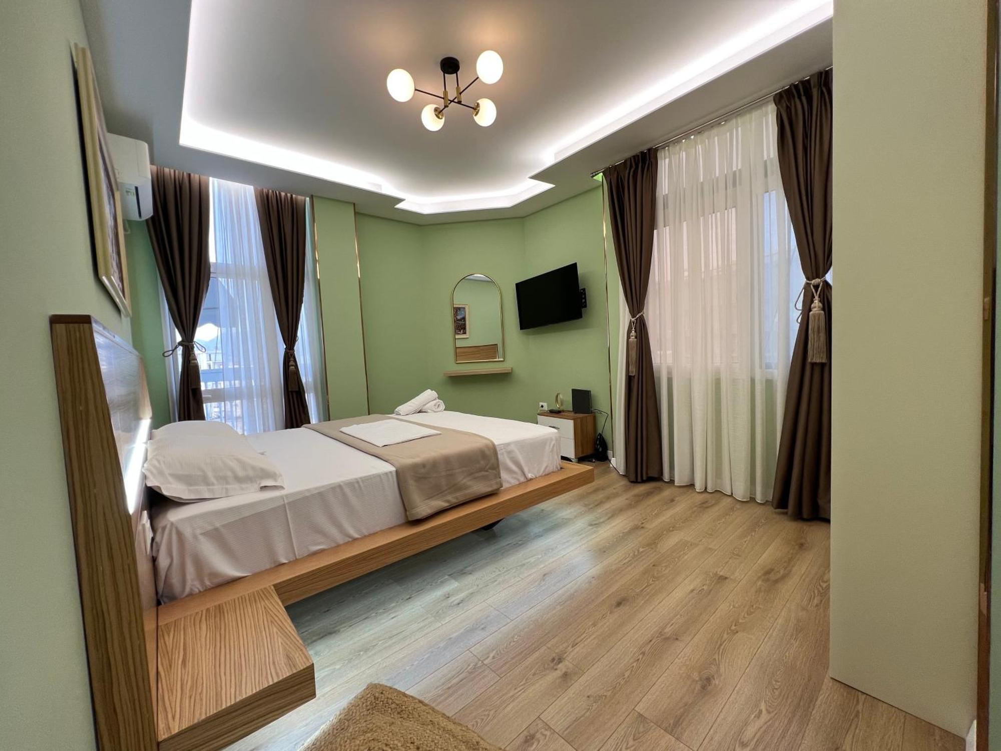 טיראנה Spiranca Luxury Suites חדר תמונה